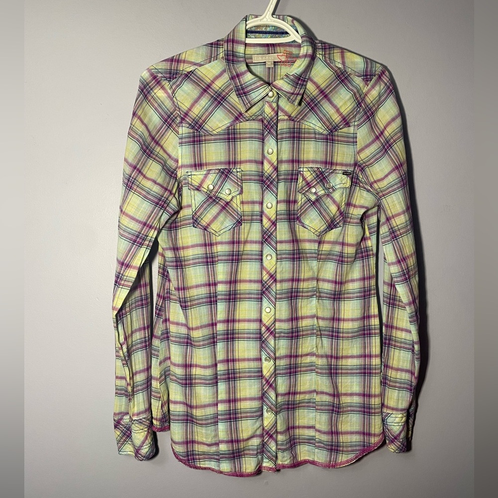 Women’s Medium Tim Haul Shirt